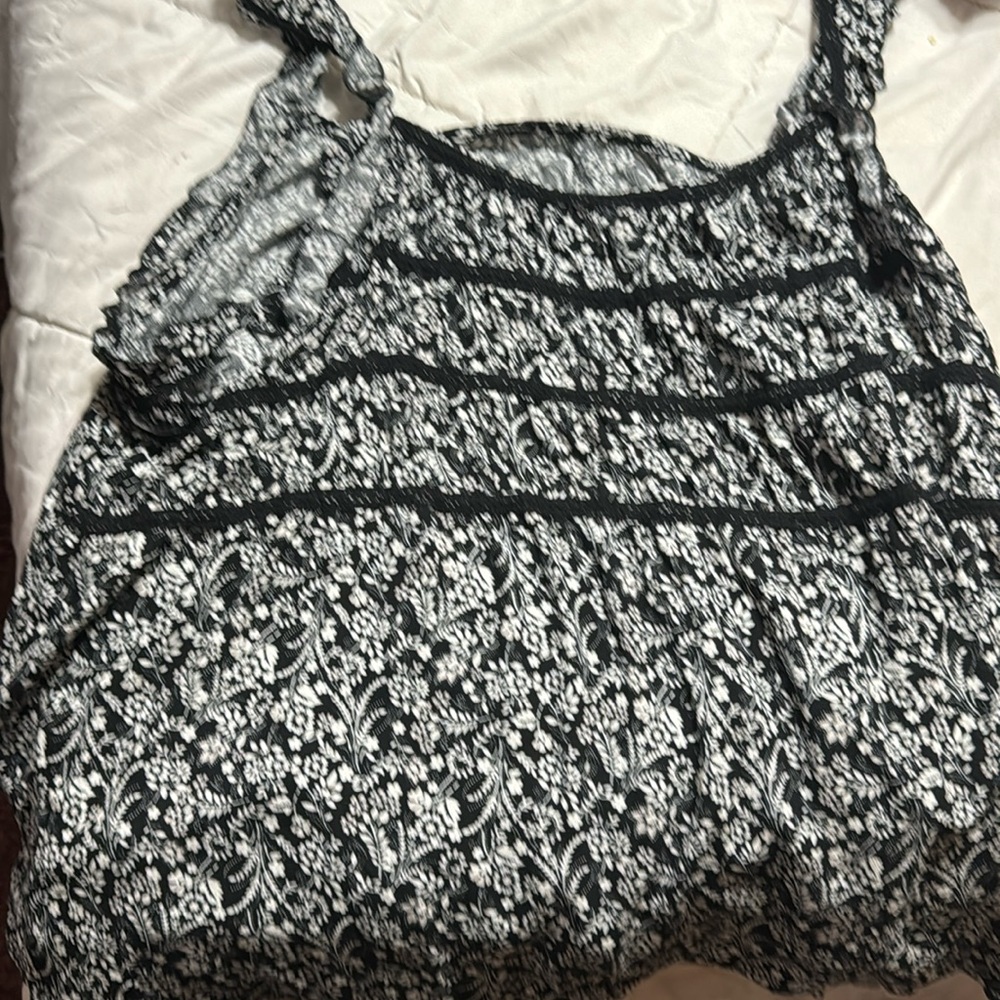 Maurice’s tank top